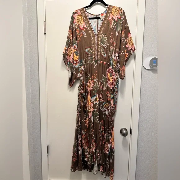 ⭐️Fall In Love with this FARM Rio Floral Bishop Sleeve MIDI Dress 🍁🍂 - Picture 5 of 13